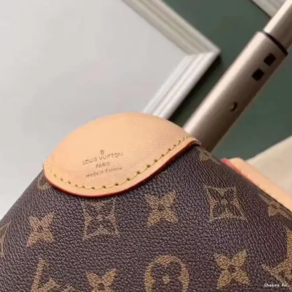 55 Louis HORIZON Vuitton 0615